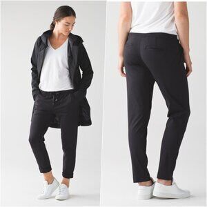 Lululemon Cropped Slim Relaxed Soft Pant Black NWOT 6
